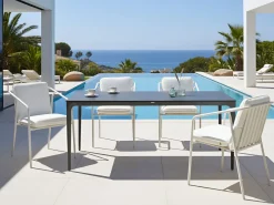 Hot Beliani Tavolo da pranzo da giardino SOVARETO 180 cm 90 cm Effetto pietra scuro Grigio