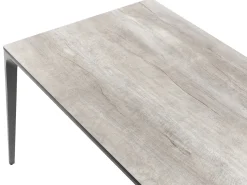 Outlet Beliani Tavolo da pranzo da giardino SOVARETO 180 cm 90 cm Simil legno chiaro Grigio