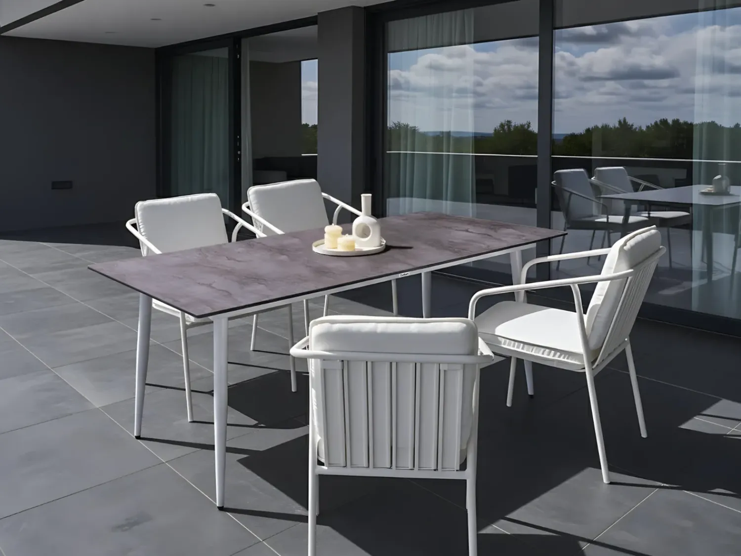 Outlet Beliani Tavolo da pranzo da giardino TOLENTINO 180 cm 90 cm Effetto pietra Grigio Bianco Grigio