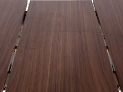 Discount Beliani Tavolo da pranzo estensibile MADOX Noce scuro 90 cm Marrone