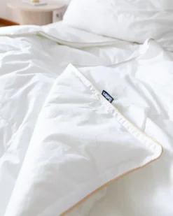 Clearance Beliani Trapunta Piumino d'anatra Medio caldo EIGER Bianco