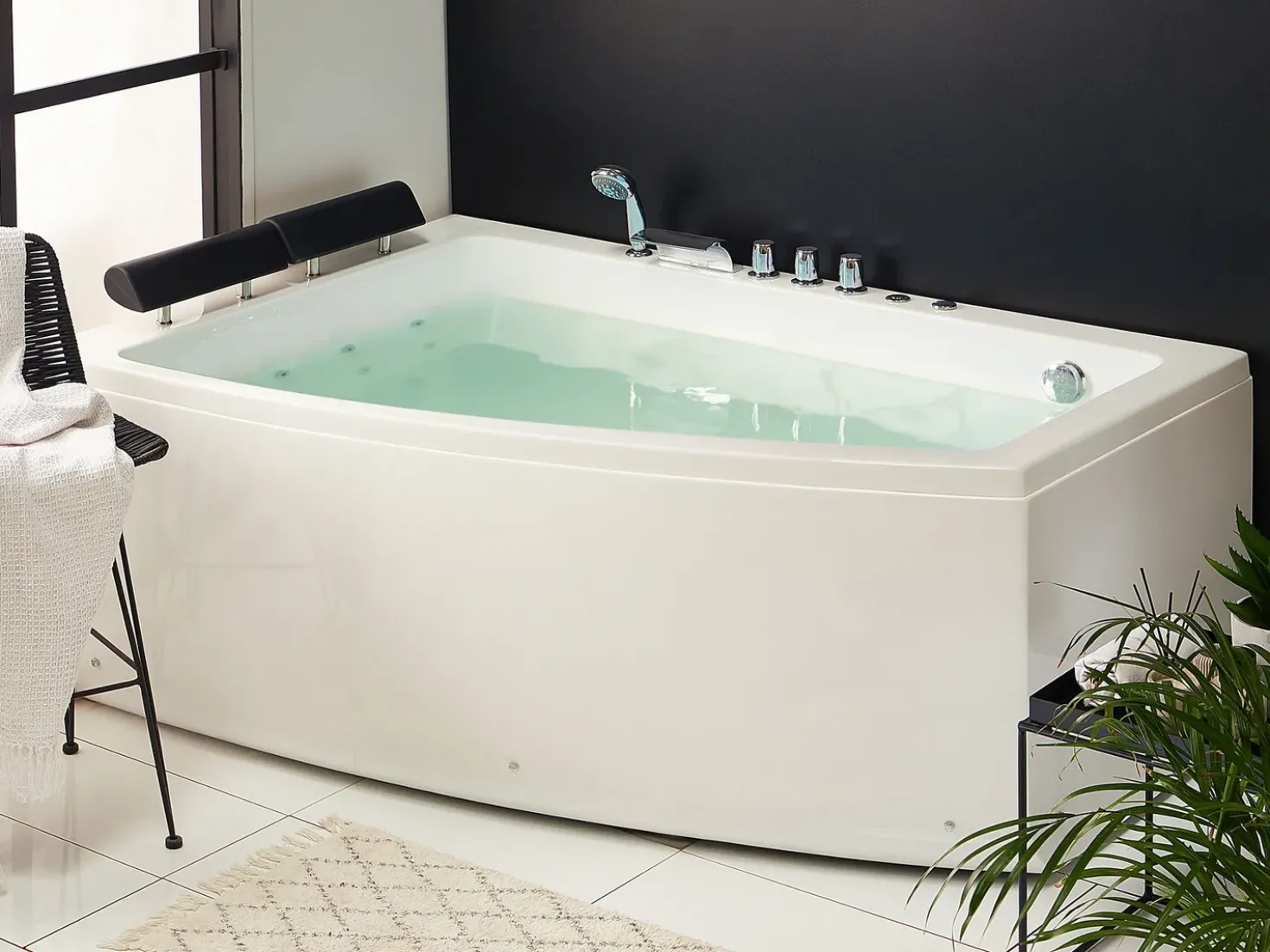 Vasca idromassaggio angolare con LED SERRANA Lato destro 182 x 121 cm Bianco