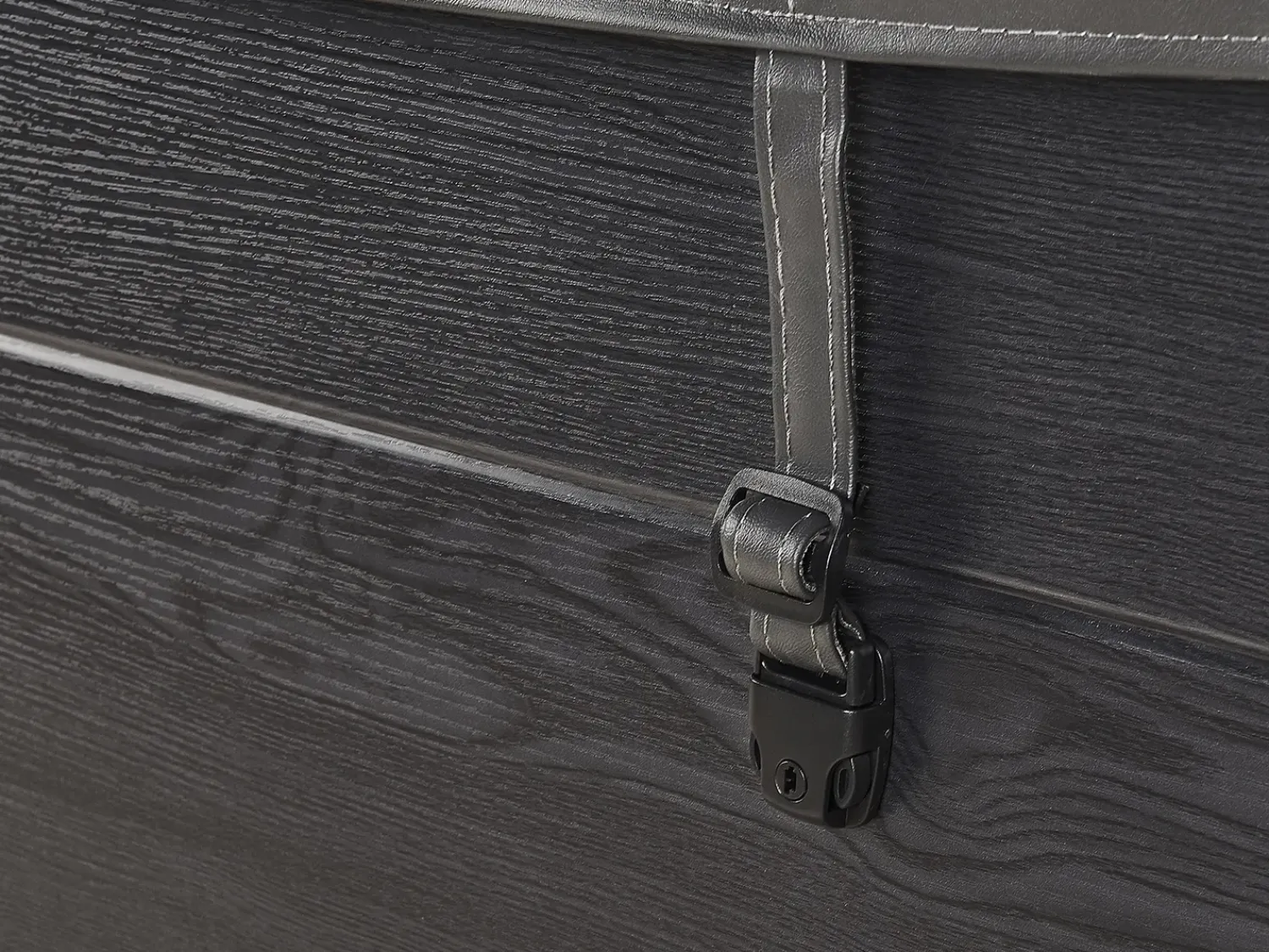 Sale Beliani Vasca idromassaggio da esterno con LED LASTARRIA Grigio grafite Argento Grigio