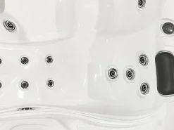 Clearance Beliani Vasca idromassaggio da esterno con LED LASTARRIA Bianco Bianco Argento Grigio