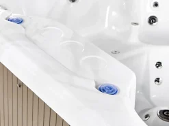 Best Beliani Vasca idromassaggio da esterno con LED VILLARRICA Bianco Argento Bianco Marrone