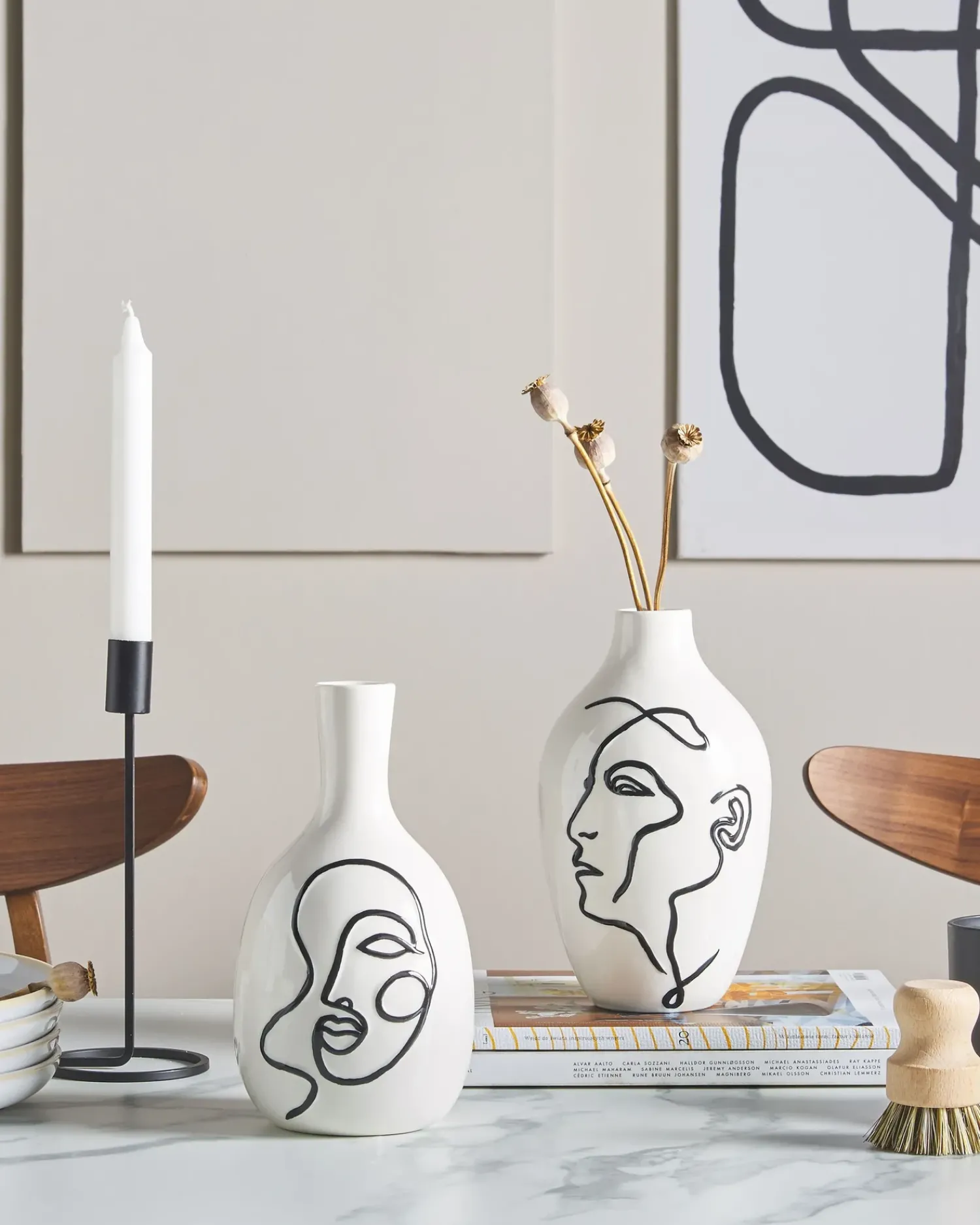New Beliani Vaso da fiori HELIKE Gres porcellanato 23 cm Bianco Bianco Nero