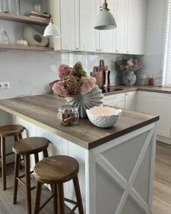 Clearance Beliani Vaso da fiori SCUP Gres porcellanato 28 cm sporco Bianco