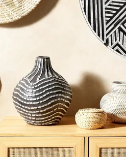 Clearance Beliani Vaso decorativo KUALU Ceramica 35 cm Nero Bianco Nero