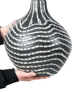 Clearance Beliani Vaso decorativo KUALU Ceramica 35 cm Nero Bianco Nero