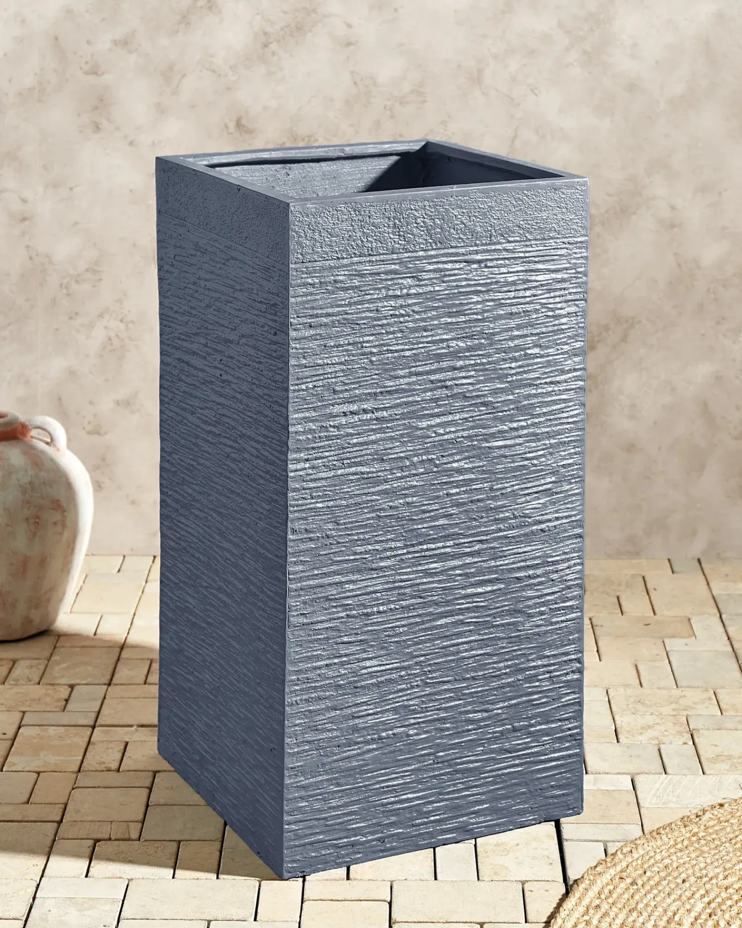 Discount Beliani Vaso per piante DION 40 cm Grigio