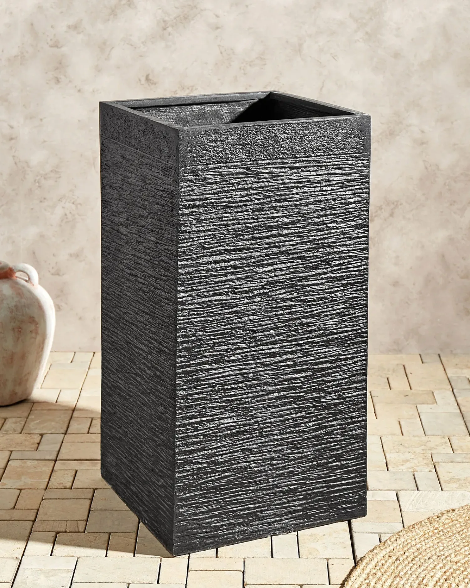 Sale Beliani Vaso per piante DION 40 cm Nero