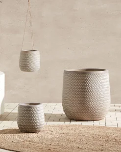 Beliani Vaso per piante LIVADIA Tortora Beige