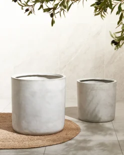 Beliani Vaso per piante MESSENE chiaro Grigio