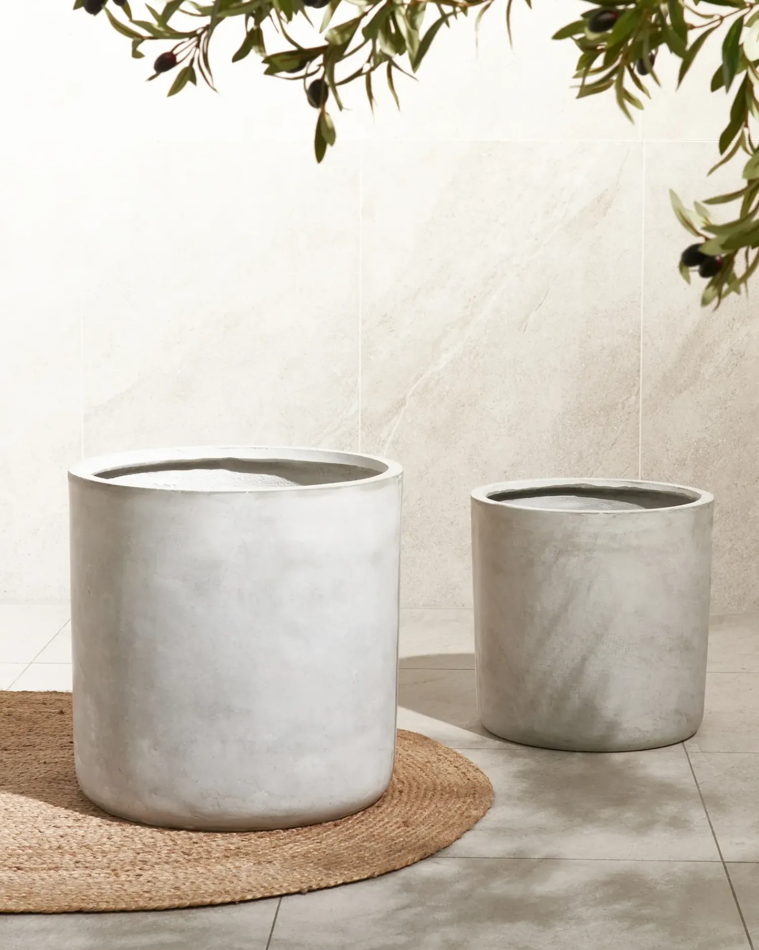 Beliani Vaso per piante MESSENE chiaro Grigio