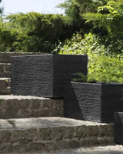 Online Beliani Vaso per piante MYRA 80 cm Nero