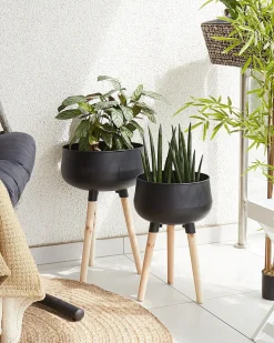 Outlet Beliani Vaso per piante rialzato AGROS Metallo 30 cm Nero Marrone Nero