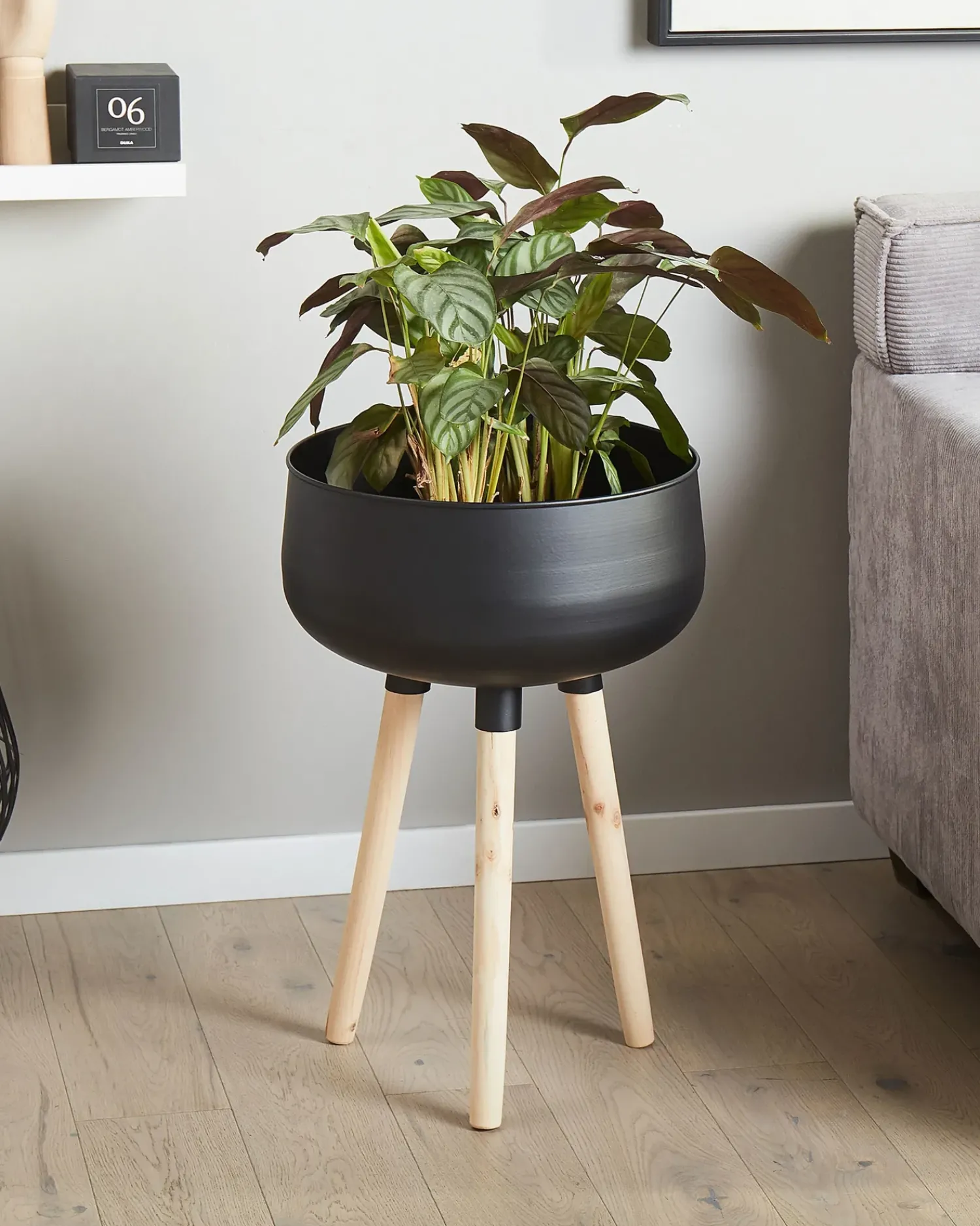 Discount Beliani Vaso per piante rialzato AGROS Metallo 35 cm Nero Marrone Nero
