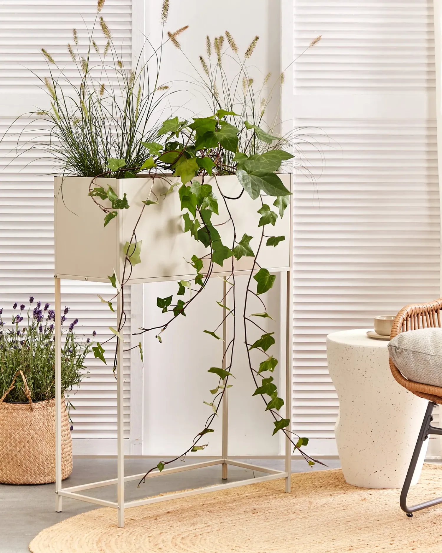 Outlet Beliani Vaso per piante rialzato TAPIEN Metallo 70 cm Beige