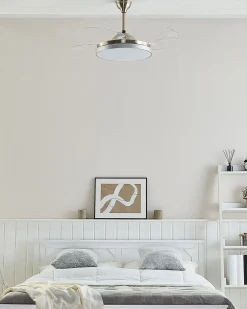 Sale Beliani Ventilatore a soffitto con luce IBAR con telecomando LED Trasparente Bianco Trasparente Argento