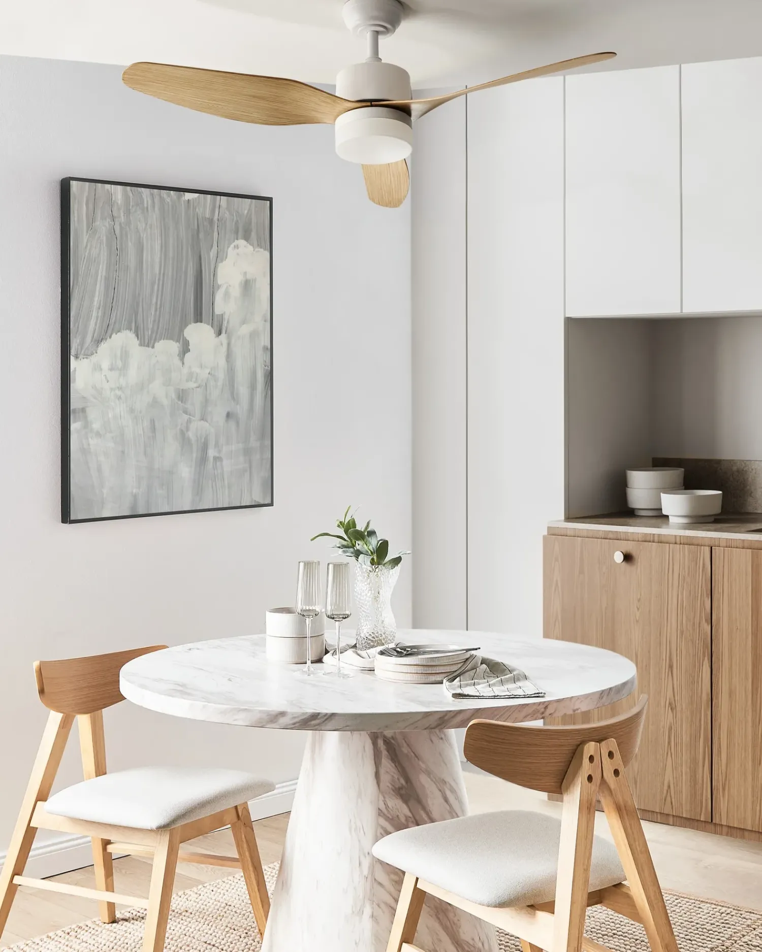 Clearance Beliani Ventilatore a soffitto con luce ANDERSON con telecomando LED Marrone chiaro Bianco Marrone