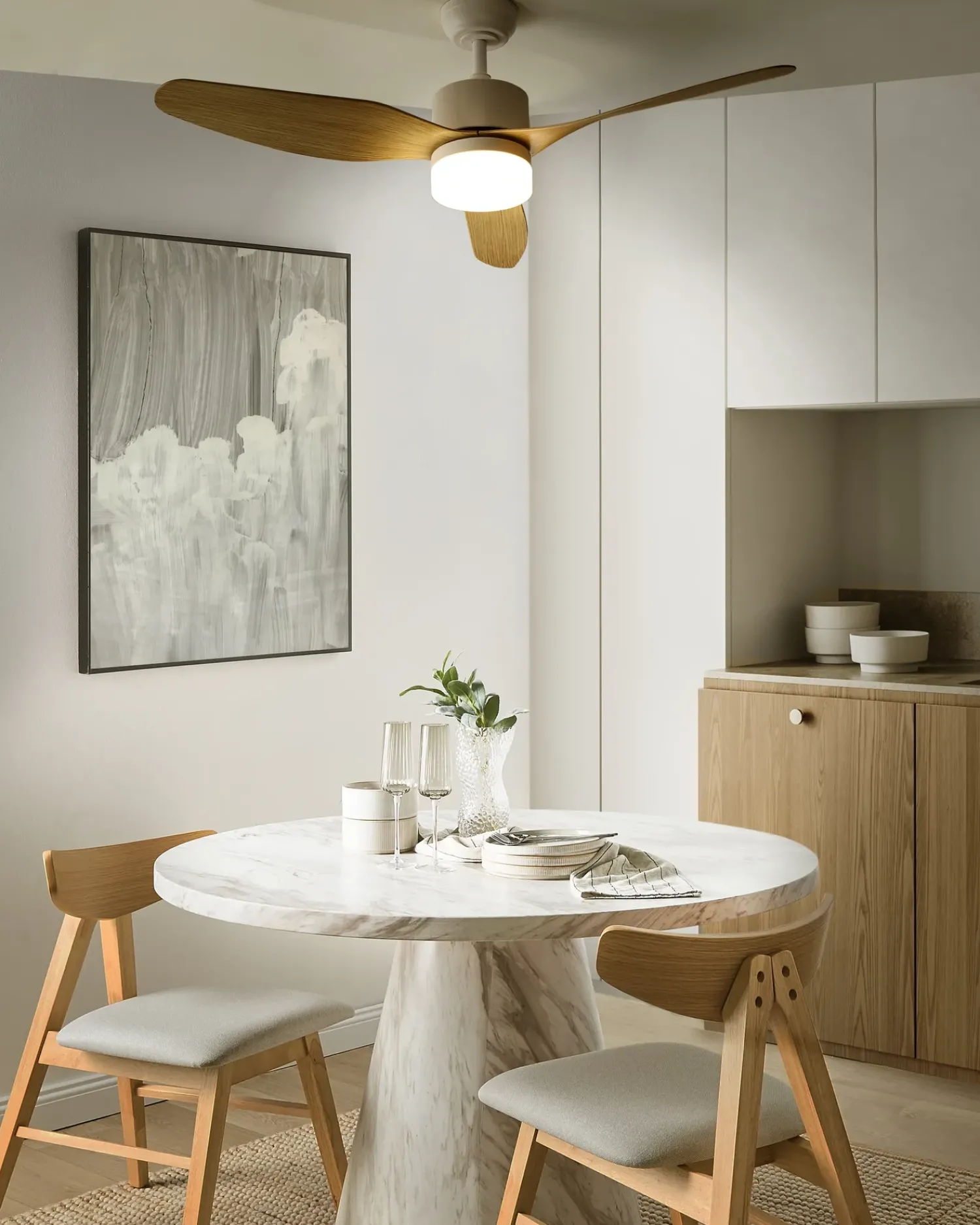 Clearance Beliani Ventilatore a soffitto con luce ANDERSON con telecomando LED Marrone chiaro Bianco Marrone