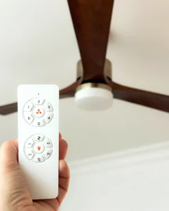 Sale Beliani Ventilatore a soffitto con luce ARUWIMI con telecomando LED Ottone Ottone Marrone