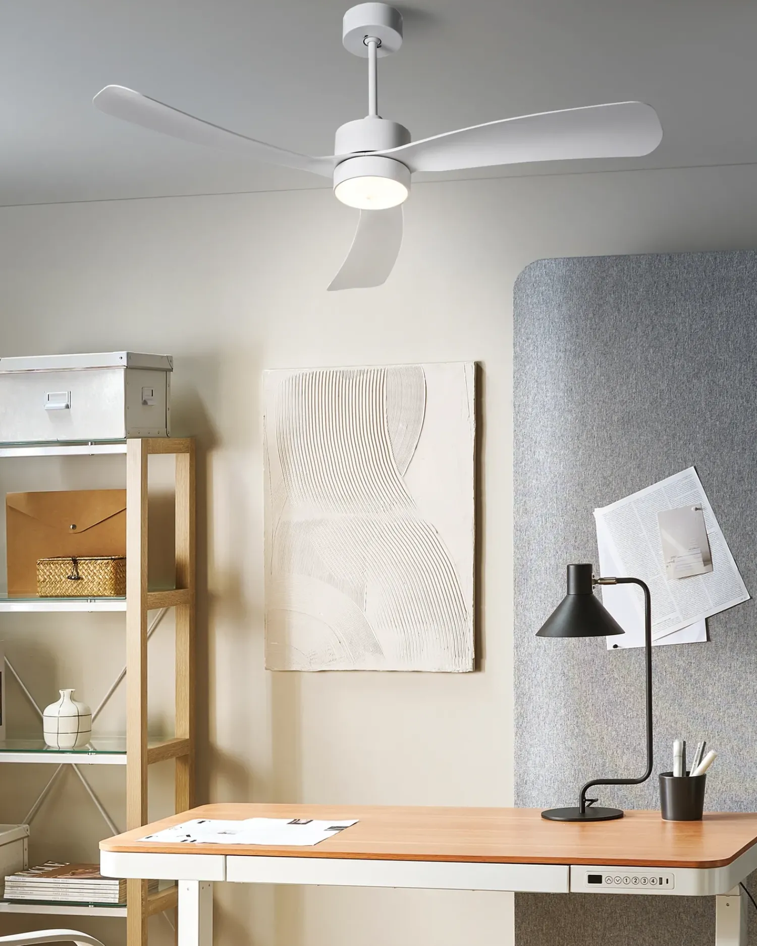 Sale Beliani Ventilatore a soffitto con luce PRASLIN con telecomando LED Bianco